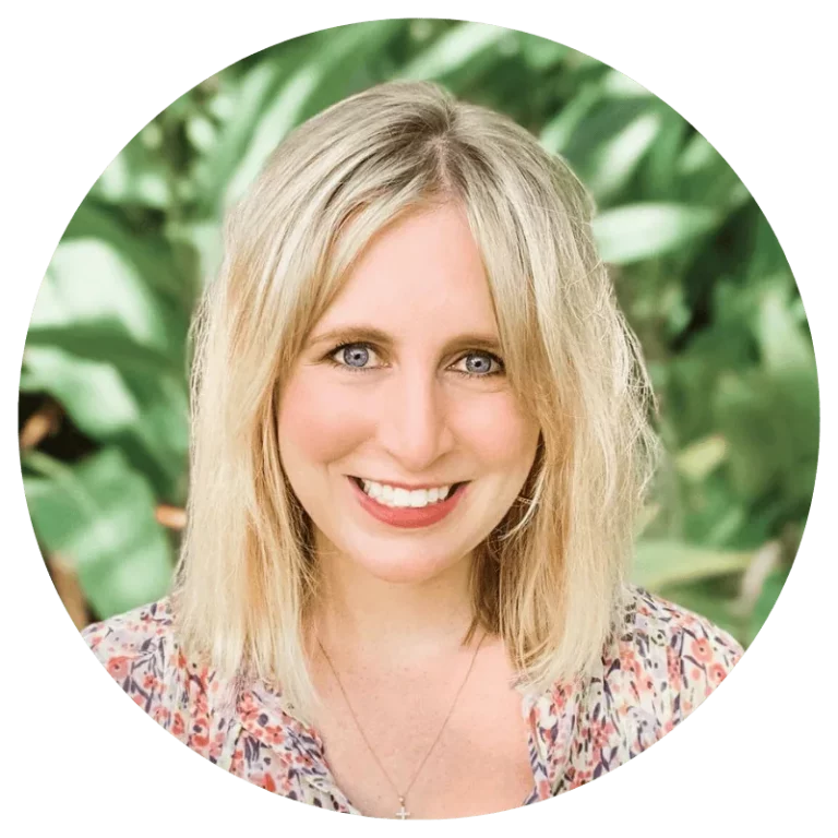 Headshot of Lauren Brummitt, M.A., LMHC, therapist at Family Therapy Associates of Jacksonville