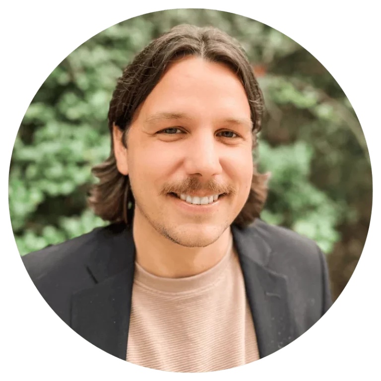 Headshot of Jonathan Pfuetzner, therapist at Family Therapy Associates of Jacksonville